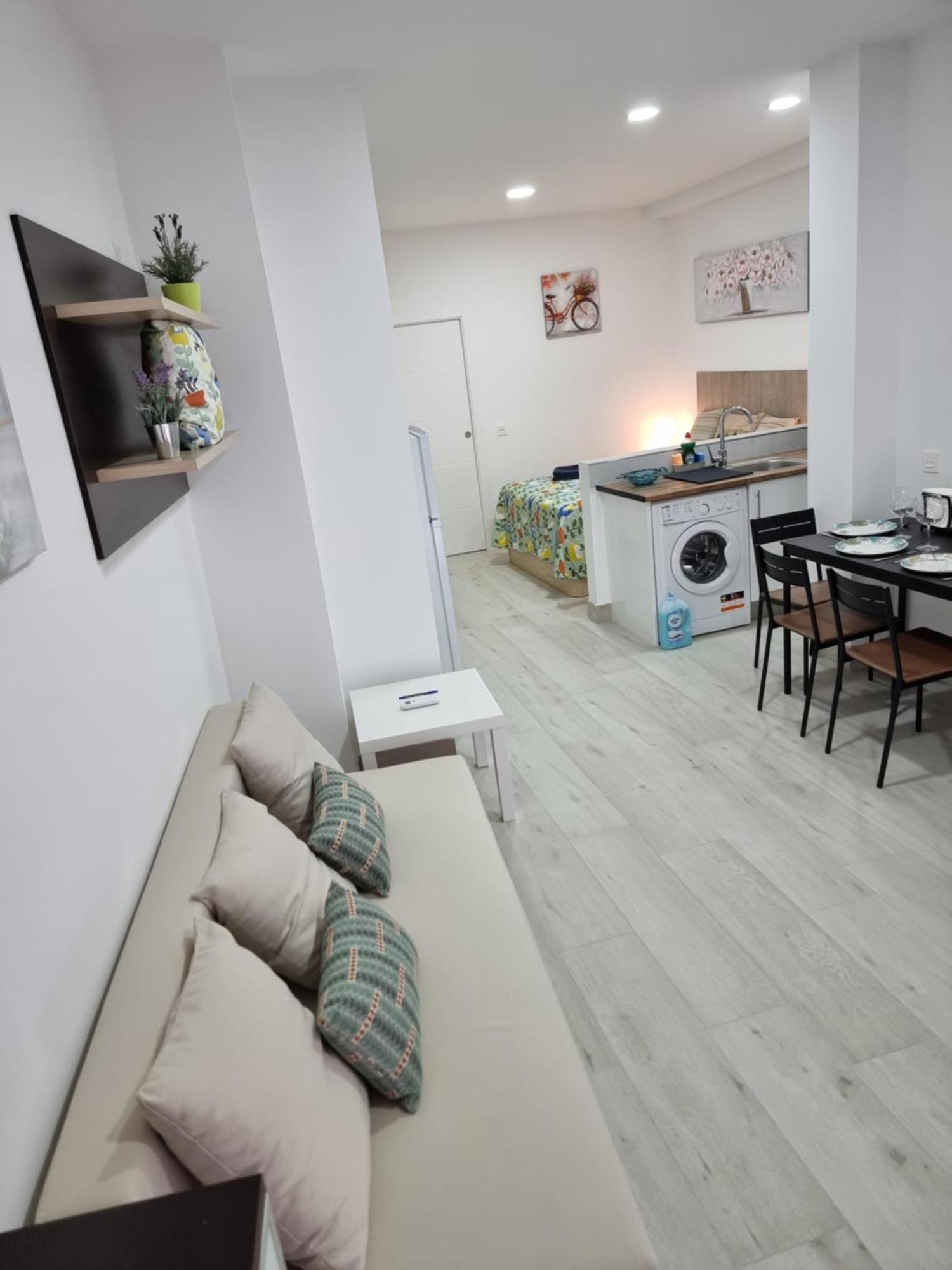 Apartamentos Zanca City Center Free Luggage Storage Málaga Exterior foto